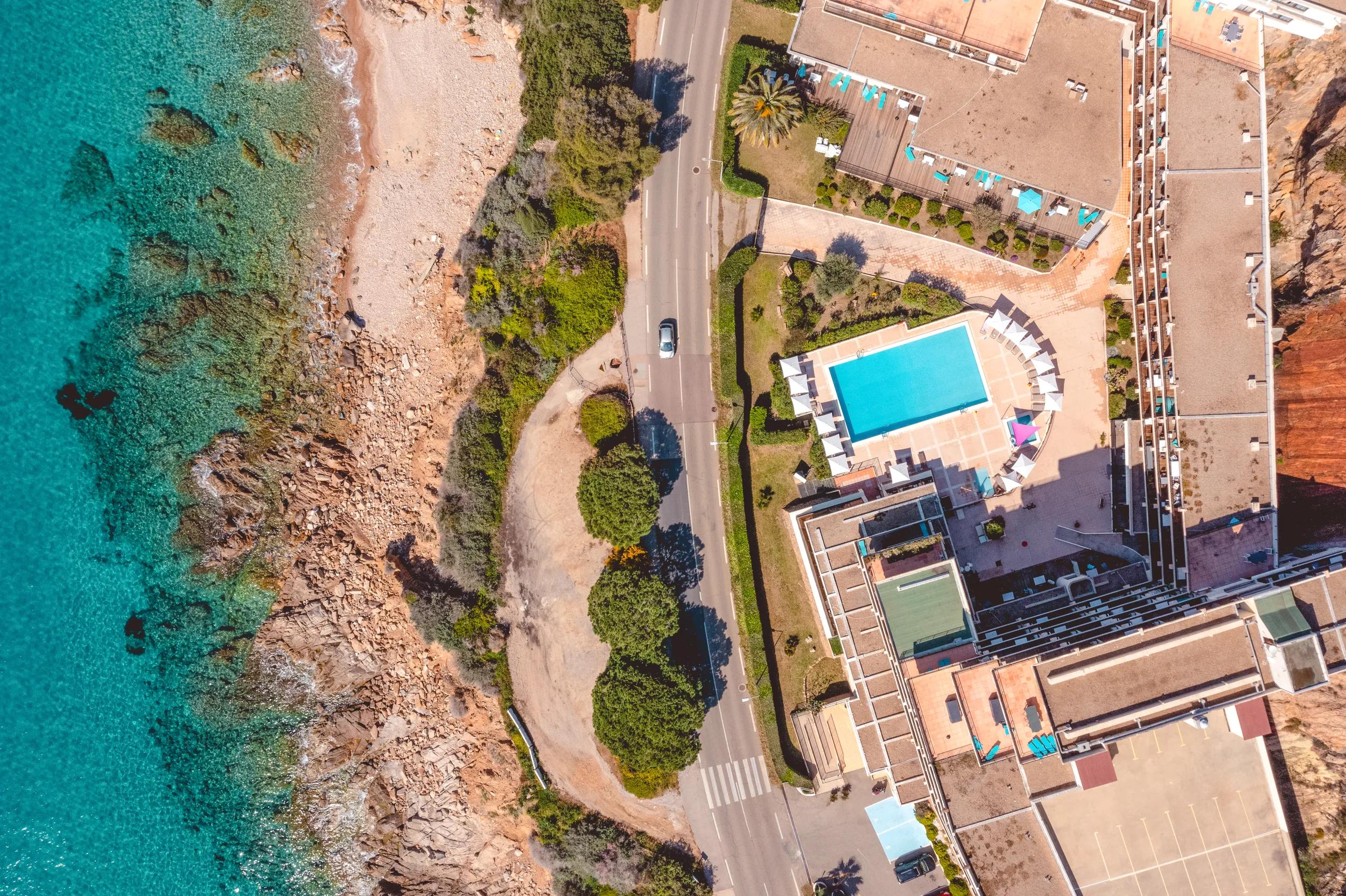 Offres et promotions à la résidence Les Calanques nichée sur la route des Sanguinaires à Ajaccio.